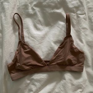 NWOT SKIMS beige bralette